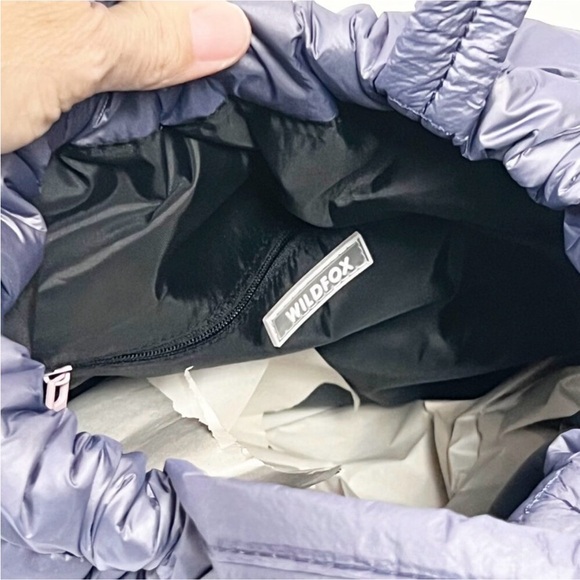 Wild Fox NWT puffer bag/backpack lavender-grey - Picture 6 of 9